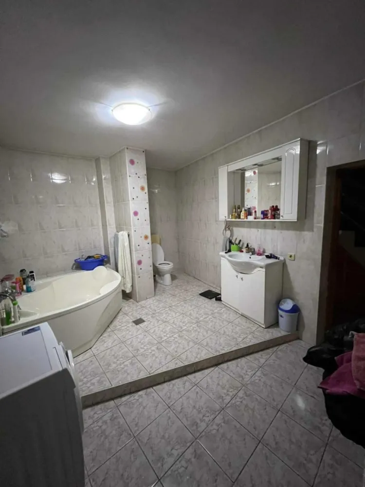 Casa Vila Splaiul Unirii P+2+pod si P+1 eventual schimb OFERTA