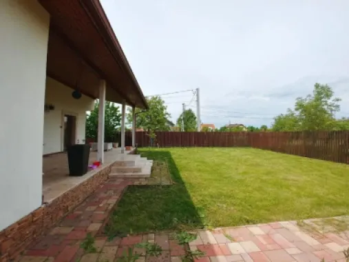 Ag EUROPA vinde casa NOUA individuala 5 cam. in Lazuri cu teren 7 ari.