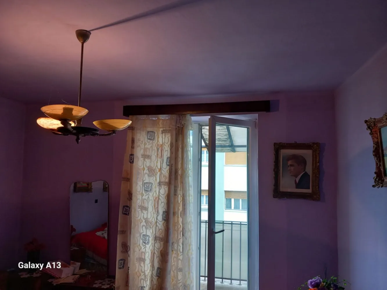 Ag EUROPA vinde ap 2 camere ULTRACENTRAL etajul 3. - Agenția EUROPA vinde apartament cu doua camere la etajul 3 în zona ULTRACENTRALA.
