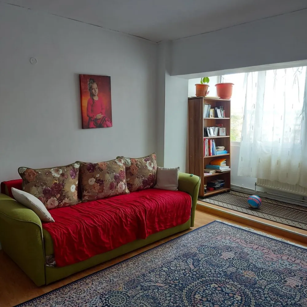 BRASADAS vinde ap 3 cam Etaj 4/4 in Micro 16. - Agenția imobiliara BRASADAS vinde apartament cu 3 camere situat la etajul 4/4 în Micro 16. Centrala termica aste recent schimbata. 
www.brasadas.com.