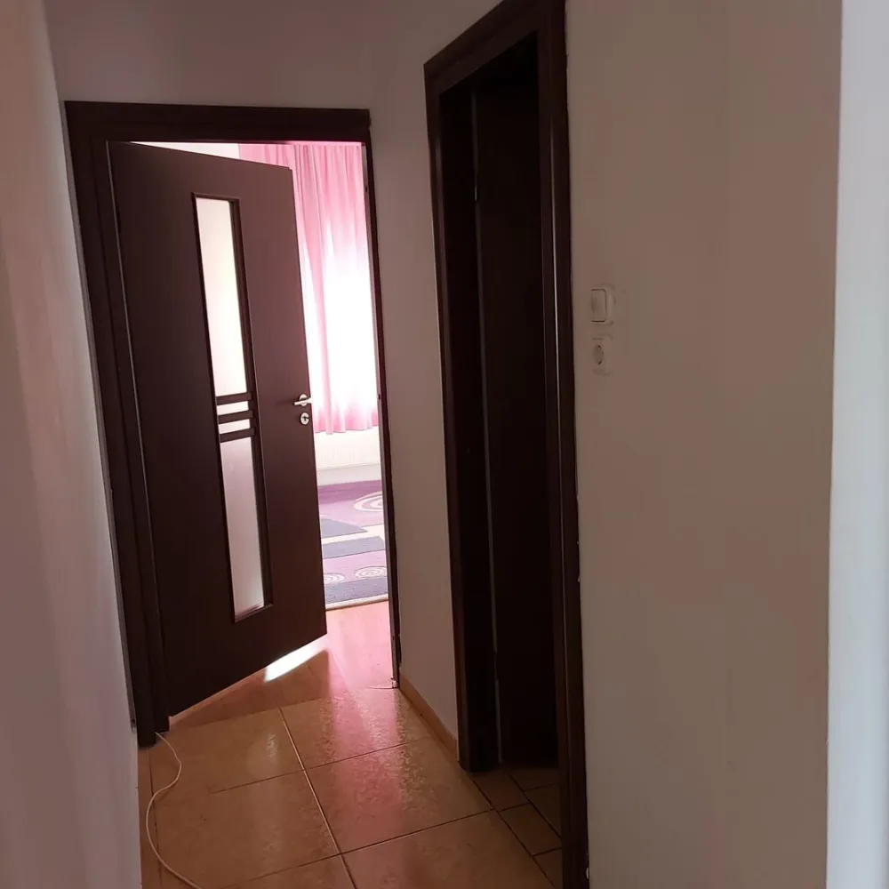 BRASADAS vinde ap 3 cam Etaj 4/4 in Micro 16. - Agenția imobiliara BRASADAS vinde apartament cu 3 camere situat la etajul 4/4 în Micro 16. Centrala termica aste recent schimbata. 
www.brasadas.com.