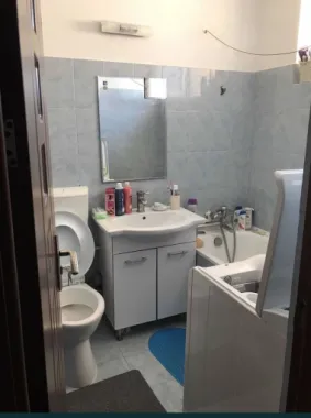 Apartament de vanzare 2 camere zona Abator
