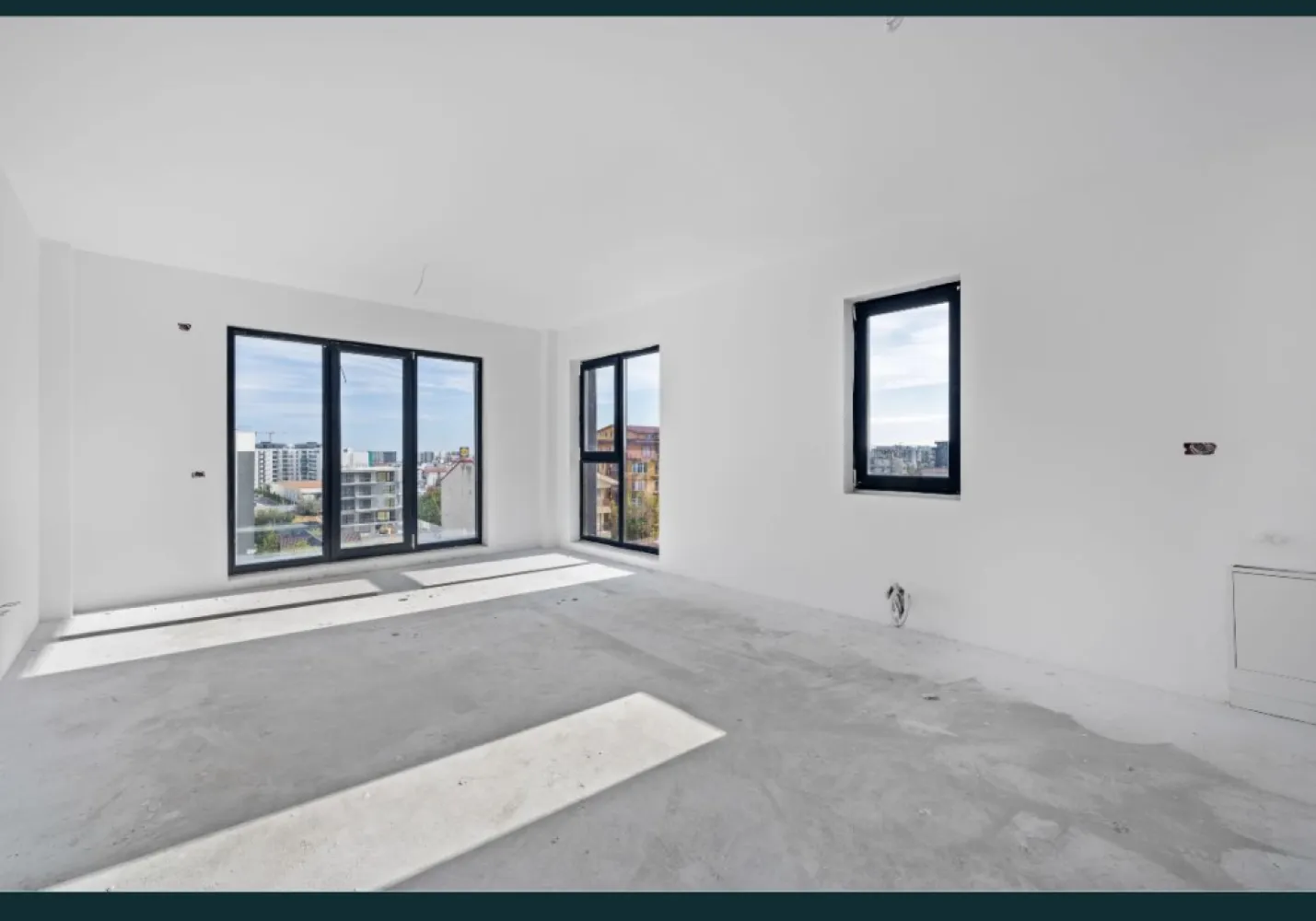 2 camere sptioase 70 mpc predare la Cheie - Cauţi o oază de linişte şi relaxare? Alege un apartament la Sea Breeze Residence II - Staţiunea Mamaia Nord (vis-a-vis de Alezzi Towers şi LIDL) şi vei putea admira apusul de soare de pe terasa locuinţei tale. Proiectul Sea Breeze Residence II este cel de-al doilea proiect realizat de noi după finalizarea şi vânzarea integrală a primului proiect Sea Breeze Residence I (Strada D8, nr. 5, Mamaia Nord) - 36 de apartamente finalizate în August 2021. Ansamblul este situat într-o zonă rezidenţială liniştită a staţiunii Mamaia Nord, preponderent cu case, străzi asfaltate, iluminat public, canalizare şi toate utilităţile. Sea Breeze Residence II oferă acces facil către cele mai importante zone de distracţie şi relaxare: restaurante: Nikos, Sali's, Portobella, Mackerel, Cherhanaua Năvodari, Hanul cu Peşte; beach baruri: Infinity Beach, Papaya beach, Lujo beach, Zanzibar, Oneiro; cluburi: Fratelli, Loft, Nuba, Breeze Proiectul este format din 2 blocuri de tip P+5, situate pe Strada T3, nr. 51 (asfaltată) şi va cuprinde 100 de garsoniere şi apartamente cu 2 camere, cu suprafeţe cuprinse între 41mp şi 72mp. Apartamentele din cadrul Sea Breeze Residence II se pretează persoanelor care doresc linişte şi confort într-o locuinţă de vacanţă. Apartamente disponibile în cadrul Sea Breeze Residence II Mamaia Nord: Corp C2 - Bloc finalizat si locuibil cu cadastru, intabulare si receptie. Utlimele 2 apartamente disponibile: Garsoniera în suprafaţă de 47mp construiţi (40 mp utili total) "> 56000EUR Garsoniera în suprafaţă de 54mp construiţi (46mp utili total) "> 62000EUR Corp C1 - Finalizare aprilie 2024 Garsoniera in suprafata de 45mp construiti (36 mp utili) "> 54000EUR Garsoniera in suprafata de 48mp construiti (42 mp utili total) "> 56000EUR Apartamente cu 2 camere, în suprafaţă de 58mp construiţi (48mp utili) "> 65000EUR Apartamente cu 2 camere, în suprafaţă de 70mp construiţi (60 mp utili total) "> 77000EUR Locuri de parcare exterioare - 7500EUR Pentru a confirma disponibilitatea apartamentului dorit ne puteţi contacta telefonic la (0724077888) Apartamentele se vând la cheie şi beneficiază de umatoarele dotări şi finisaje: tâmplărie PVC Salamander, geam 4 seasons Low-E, culoare gri antracit uşă metalică antiefracţie MegaDoor centrală în condensare Ariston 24KW + calorifere din aluminiu Innovita Aer condiţionat NoBus A++ - 12.000BTU băi echipate complet dotate cu obiecte sanitare Cersanit / Ferro pereţi finisaţi cu glet şi zugrăviţi cu vopsea lavabilă gresie, faianţă, parchet laminat Instalatie gaz interior Instalatie termica si sanitara realizata complet instalaţie electrică realizata completă inclusiv aparataj - Vimar terase cu sticlă securizată, placate cu gresie de exterior + balustradă şi riflaje metalice lift modern, electric - Kleemann, 6 persoane interfon şi sistem de supraveghere video (exterior) termosistem Swisspor izolaţie 10cm + tencuială decorativă parcare privată cu acces barieră pentru locatari (60 locuri) *Toate informaţiile, schiţele şi pozele au