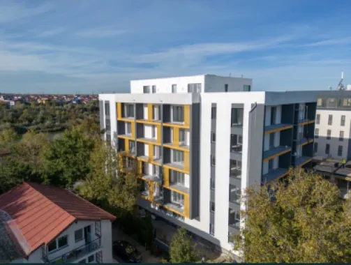 2 camere sptioase 70 mpc predare la Cheie