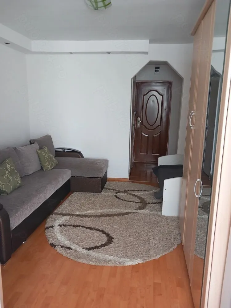 BRASADAS vinde garsoniera pe Ostrovului la etajul 2/4. - Agentia imobiliara BRASADAS vinde garsoniera pe Ostrovului la etajul 2/4 pentru locuit sau pentru investiție.
Www.brasadas.com.