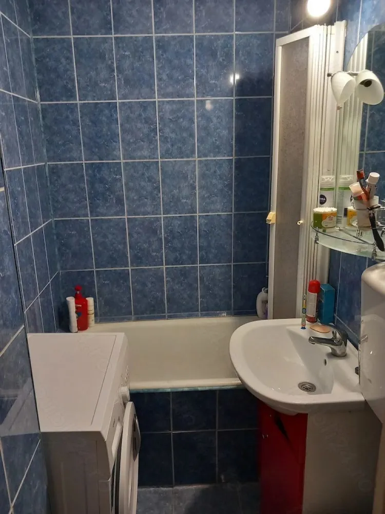 BRASADAS vinde garsoniera pe Ostrovului la etajul 2/4. - Agentia imobiliara BRASADAS vinde garsoniera pe Ostrovului la etajul 2/4 pentru locuit sau pentru investiție.
Www.brasadas.com.