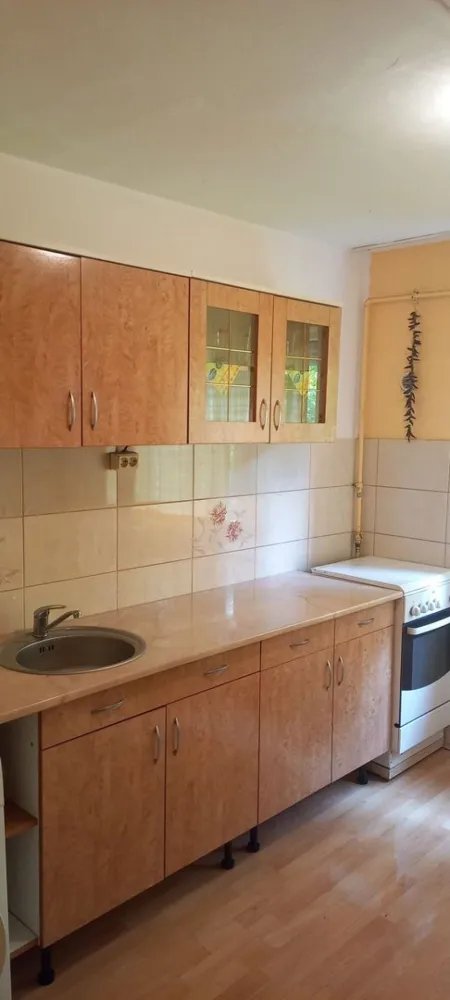 BRASADAS vinde ap 1 cam etaj 3/4 Soarelui. - Agenția imobiliara BRASADAS vinde apartament cu o camera la etajul 3/4. 
Complet mobilat, utilat, 23mp. in zona Soarelui.
Www.brasadas.com.