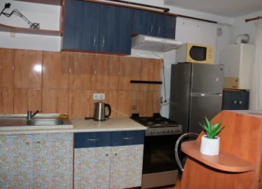 BRASADAS vinde ap 2 cam etaj 4/4 ULTRACENTRAL