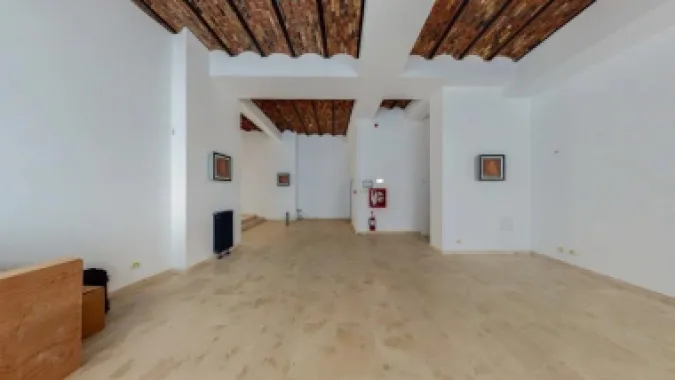 Închiriere spațiu comercial – Centrul Vechi București, lângă Hanul lui Manuc