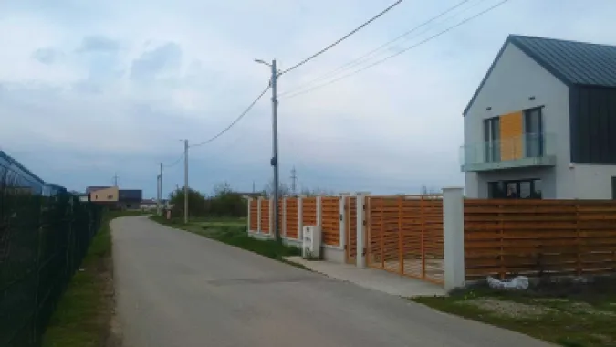 Teren de vanzare in nordul capitalei, langă padure