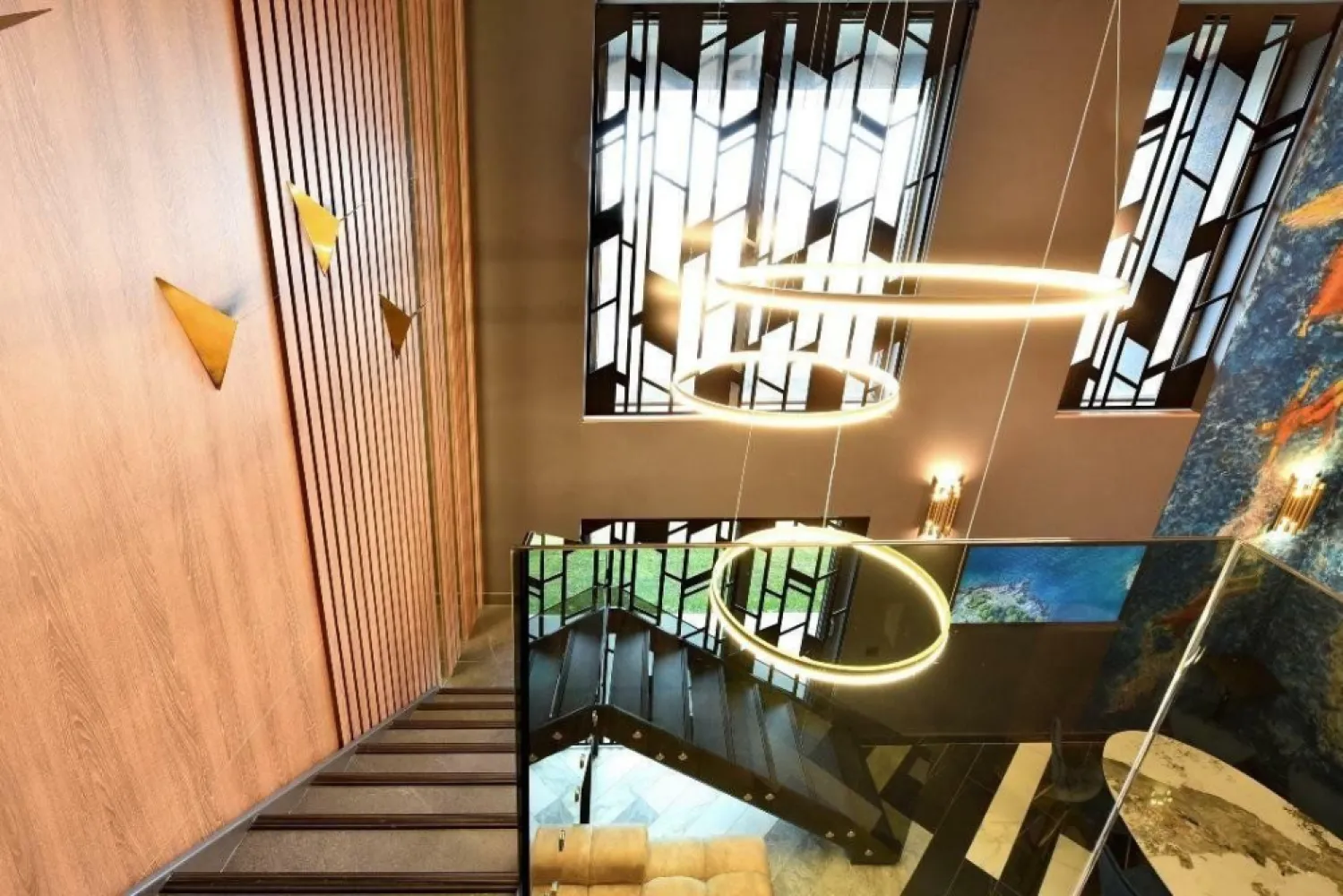 Birou premium/lux complet mobilat si utilat in zona Aviatiei - Căutaţi un spaţiu de birou luxos cu inaltime de 6 m pe parter, care emană rafinament şi stil? 
Biroul nostru de 155 mp construit situat in zona de business a Bucurestiului (Aviatiei - Aurel Vlaicu) este complet finisat si mobilat cu materiale de inalta calitate precum marmura, lemn, piatra, usi Filomuro, etc..
In pret veti primi si o curte amenajata de 91 mp precum si o terasa superba perfecta pentru gazduirea clientilor sau intrunirile de echipa. 
Proprietatea beneficiaza de 3 locuri de parcare situate chiar în faţa biroului, astfel nu trebuie să vă faceţi griji să găsiţi loc de parcare
Biroul nostru poate găzdui până la 15 persoane şi dispune de funcţii inteligente pentru încălzire şi răcire de la distanta, iar manegementul companiei se poate bucura chiar şi de o saună privată. Deci, dacă sunteţi gata să vă duceţi afacerea la următorul nivel, contactaţi-ne astăzi pentru a programa o vizionare. Nu rataţi această oportunitate incredibilă de lux şi comoditate.

Eşti la câteva minute distanţă de mers pe jos de cele mai importante centre de business din Pipera:
- Sky Tower: 10 min de mers pe jos, 4 min cu masina
- Floreasca Park: 6 min pe jos, 3 min cu masina
- Oregon Park: 3 min pe jos, 1 min cu masina
- Globalworth Plaza: 7 min pe jos, 3 min cu masina
- Green Court Bucharest: 10 min pe jos, 5 min cu masina
- Equilibrium: 5 min pe jos, 8 min cu masina

La mică distanţă de mers pe jos şi de principalele atracţii de distracţie din zona de Nord a Bucureştiului:
- Promenada Mall: 12 min pe jos, 2 min cu masina
- Marriott Courtyard: 13 min pe jos, 3 min cu masina
- Parcul Herăstrău: 20 min pe jos, 7 min cu masina

Prânz de afaceri? Cină în oraş?
- NOR Sky Restaurant
- Mandaloun
- Seva Cuisine & Lounge
- Godai
- Isoletta

În plus, eşti la câteva minute de:
- Aurel Vlaicu metro station: 4 min
- World Class Upground: 5 min
- Ilie Năstase tennis academy: 6 min
- Caro Hotel: 5 min
- Pescariu Sports & Spa: 5 min

Looking for a luxurious office space, with a height of the ground floor of 6 m, that exudes sophistication and style?
Our 155 sqm office located in the prestigious Aviatiei - Aurel Vlaicu business area in Bucharest is completely finished and furnished with high quality materials such as marble, wood, stone, Filomuro doors, etc..
In the price you will also receive a large yard of 91 square meters and a superb terrace perfect for hosting clients or team meetings.
The property benefits from 3 parking spaces located right in front of the office, so you don't have to worry about finding a place.
Our office can accommodate up to 20 people and has smart remote heating and cooling functions, and company management can even enjoy a private sauna. So if you're ready to take your business to the next level, contact us today to schedule a viewing. Don't miss out on this incredible opportunity for luxury and convenience.

You are a few minutes walk away from the most important business centers in Pipera:
- Sky Tower: 10 min walking, 4 min driving
- Floreasca Park: 6 min walking, 3 min driving
- Oregon Park: 3 min walking, 1 min driving
- Globalworth Plaza: 7 min walking, 3 min driving
- Green Court Bucharest: 10 min walking, 5 min driving
- Equilibrium: 5 min walking, 8 min driving

You are a few minutes walk away from entertainment attractions from the Northern Area of Bucharest:
- Promenada Mall: 12 min walking, 2 min driving
- Marriott Courtyard: 13 min walking, 3 min driving
- Parcul Herăstrău: 20 min walking, 7 min driving

Business lunch? Dinner out?
- NOR Sky Restaurant
- Mandaloun
- Seva Cuisine & Lounge
- Godai
- Isoletta

In addition, you are a few minutes away from:
- Aurel Vlaicu metro station: 4 min
- World Class Upground: 5 min
- Ilie Năstase tennis academy: 6 min
- Caro Hotel: 5 min
- Pescariu Sports & Spa: 5 min

Chirie 3.500 Euro + TVA
Imobilul este si la vanzare la pretul de 600.000 Euro + TVA, cu finisaje si mobilier incluse.