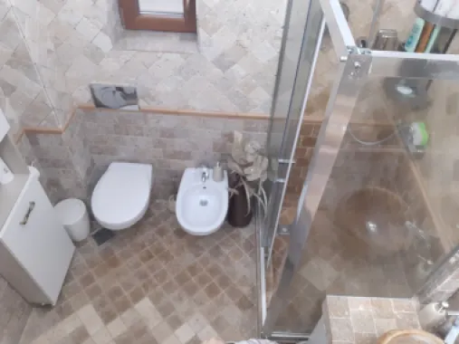 Penthouse cu grădină, beci, magazii, parcare - zona Bucium,