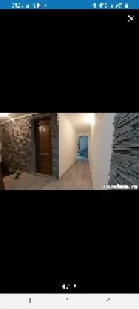 Casa P+1 ,zona Antiaeriana - Recomandat pentru:
- Persoane care cauta o constructie solida si doar un minim necesar legat de curte, dar suficient pentru o cafea pe terasa si un eventual gratar + o masina de clasa mica;
- Sau pentru firme cu diverse activitati de birou, fiind plasata foarte aproape de centrul Bucurestiului si avand un spatiu suficient de mare la parter pentru orice impartire de tip office/sala de asteptare + etaj pentru 2 birouri si podul destul de mare pentru depozitare. Casă chocheta 3 camere 115 mp de vanzare, teren 125mp ,aprenta 65mp,curte libera 60mp, Casa a fost construita in anul 2003, in regie proprie, pentru folosinta proprie, nu pentru vanzare, fiind respectate toate normele in vigoare si fiind folosite doar materiale de calitate.

Despre constructie: BCA pe structura de beton armat, fundatie solida izolata cu polistirien extrudat, structura izolata cu polistiren grafitat,acoperis cu tabla dublu falțuită FIGO HIGHLINE 40 de ani montata 2022 , geamuri termopan Salamander,Casa este izolata cu polistiren de 10 cm si vata bazaltica de 10 cm, parter plus etaj , cu placa de beton peste parter, autorizatie de constructie 2003.La parter gasim living,hol,baie,bucatarie open space,la etaj gasim un hol cu casa scarii si doua dormitoare ,la etaj nu este baie sau wc, , toate utilitatile,centrala, pod mare pentru depozitare (50mp)cu scara pliabila, amenajari interioare se observa in poze, Gaze ,instalatie cupru, internet cablu, , canalizare ,apa,suprafata totala a terenului 125mp,Centrala noua Vaillant 28 kw14.04 .2024 garantie 7 ani ,cu Termostat wi-fi de ambient , - instalatie electrica si sanitara noua.
2 Aer conditionat 1200 BTU Nordstar .
Intrerupatoare cu touchscreen (Sonoff).
Geamuri termopan dotate cu plase de siguranta speciale pentru pisici.Casa se afla pe una din strazile adiacente strazii Antiaeriana ,la 700 m de piata 13 Septembrie ,fata in fata cu vilele armatei cartier Brava..Doua locuri de parcare, unu in curte si unu la strada! Renovata august 2022,instalatie elctrica si sanitara,i.La 150 m se afla statia Stb Troleu 96 si autobuze iar in capatul strazii la 300m in Margeanului statie stb 226/139, Mega Image si Profi la o strada distanta.In apropiere de scoli , gradinite si trei licee(Ion Barbu ,Odobleja si Dimitrie Bolintineanu.Patru statii de troleu pana la statia de metrou Academia Militara tonson Drumul Taberei! Vecini prietenosi ! .Pretabil sediu firma,investitie, inchiriere,cabinete medicale,stomatologie,cat si rezidential .În proximitate se află Complexul Comercial Vulcan, Carrefour, Kaufland, Lidl, Penny, Prosper Plaza, Mall Afi Cotroceni, Liberty Mall, Cora Alexandriei, etc. Rog Seriozitate!.Vizionarea se stabileste telefonic la o data de comun acord ... Va rog sa cititi cu atentie anuntul, casa are exact cate camere sunt enuntate mai sus. Ideala pentru o familie ﻿,sediu firma,cabinet medical,stomatologie

Raspund la telefon dupa ora 16 inclusiv in week-end 
Accept credit bancar doar in anumite conditii notariale,asta datorita unor persoane care mi-a blocat vanzarea cateva luni
VIZIONARE VIDEO LINK https://www.youtube.com/watch?v=bwydQrNAIuI