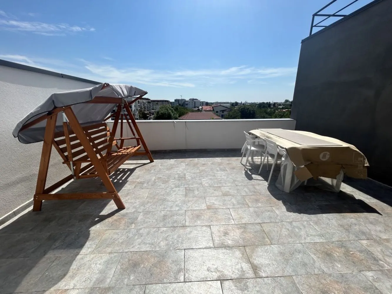 BRASADAS închiriaza ap NOU 3 cam bloc boutiqe Straulesti. - Agenția imobiliara BRASADAS închiriază în cartierul Străulești PENTHAUSE cu 3 camere, 2 bai, (3 terase ce însumează 60 mp, ) toate utilitățile sunt contorizate individual , centrala proprie, incalzire in pardoseala, mobilat și utilat complet de către o echipa de designeri.
www.brasadas.com
