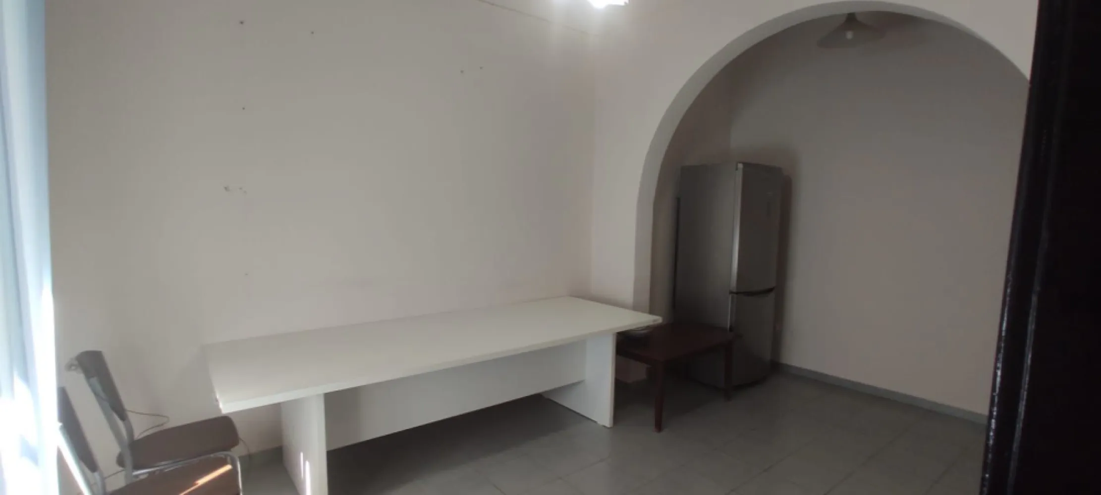 Apartament 3 camere Iuliu Maniu - Agentia Quantus Imobiliare va ofera spre vanzare apartament ultracentral zona Grand mall

Apartamentul are o suprafata de 80 m2 

Este situat la parter curte interioara acces separat , centrala termica , geamuri tamplarie PVC , parchet lemn masiv ,baie faianta- gresie, izolat exterior ,beci , loc de garaj in curte.

Pretul este de 82.000 euro usor negociabil 

Pentru mai multe informatii si pentru vizionare sunati la numerele de telefon 0756471661 Reka sau 0757679700 Nicu