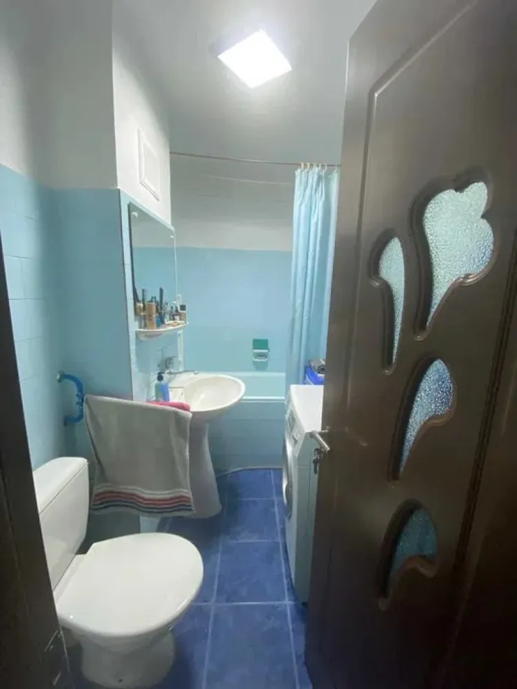 ageuropa.ro vinde ap 2 cam DECOMANDAT zona CENTRALA, 52mp etaj 4. - Agenția EUROPA vinde apartament FINISAT cu 2 camere DECOMANDAT, 52mp in zona CENTRALA la etajul 4/4. Parchet lemn stratificat, 2 balcoane, beci.
Pentru mai multe oferte accesați : www.ageuropa.ro