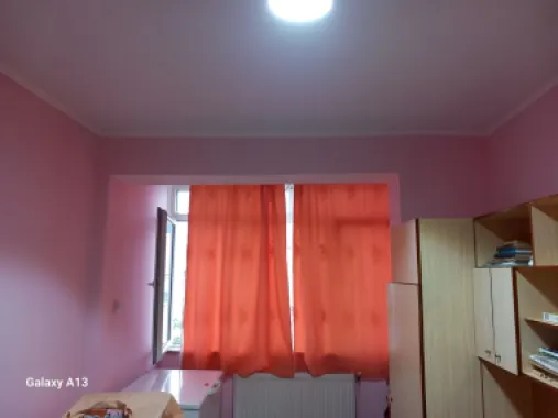 ageuropa.ro vinde ap 3 cam DECOMANDATE Etaj 3/4 in Soarelui.