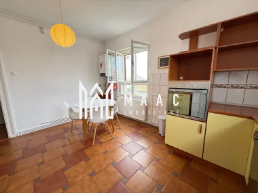 Penthouse 4 camere | 2 bai | Decomandat | Balcon | Sub Arini