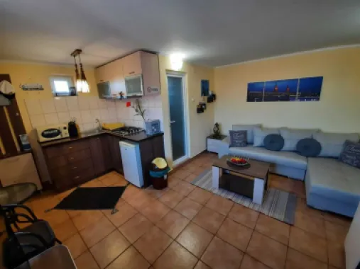 Vand doua apartamente in Mamaia-Nord