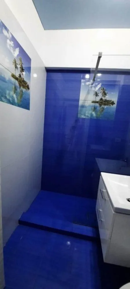 Studio in prima linie 32 mp Et. 5/6 An 2000 Mamamia Zev Mediteraneo - Agentia Europa doreste sa vanda un studio in prima linie la mare, mobilat utilat, suprafata totala de 31 mp. Vederea este spre camping.
Zona este deosebita.