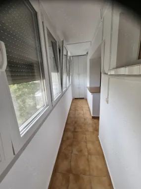 B-dul Unirii, Tribunal, 2 camere decomandate, bloc monolit, direct proprietar