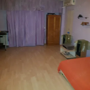 Apartament 3 camere Nerva Traian