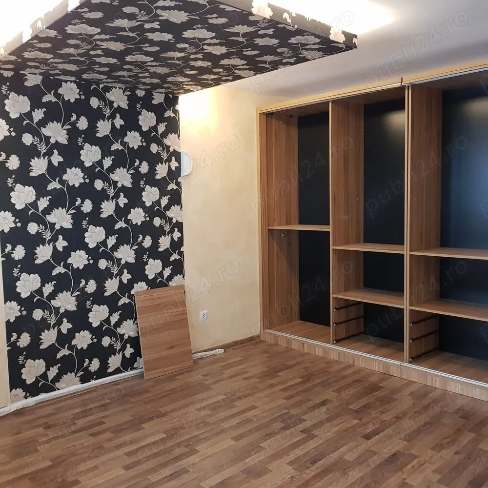 Vila Bd DACIA stradal - Ofer spre inchiriere imobil pentru firma diferite activitati,
 250 mp, 8 camere, toate utilitatile.