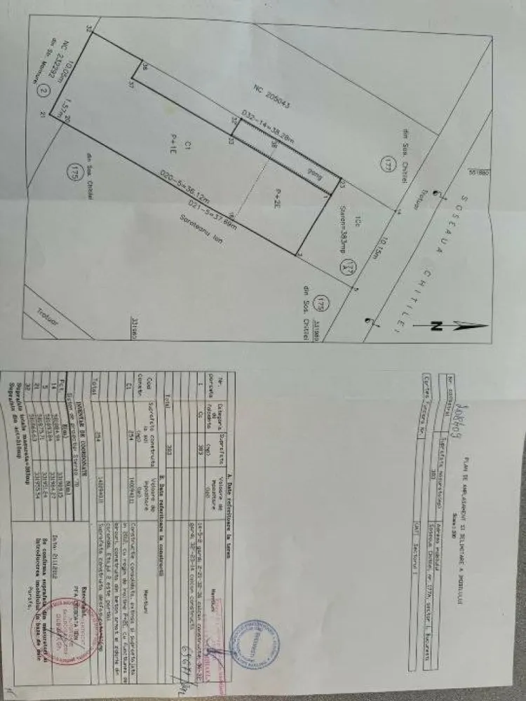 Cladire noua birouri cu spatiu de expunere, P+2, 466 mp util, Sos. Chitilei S1 - Vindem imobil nou format din parter + 2 etaje si curte, ideal pentru firme care au necesar de spatii de expunere si birouri.
Imobilul este situat stradal, pe Sos. Chitilei 177 A, sector 1.
Dispune de parter cu suprafata totala de 192 mp, din care 74 mp spatiu de expunere;
Etaj 1, cu suprafata totala de 237 mp, din care 117 mp spatiu de expunere;
Etaj 2, cu suprafata totala de 67 mp, din care 61.5 mp spatiu de expunere si terasa circulabila in suprafata de 62 mp.
Imobilul este construit in anul 2012 si dispune de:
- Curent trifazic;
- Gaze, centrala proprie;
- Apa curenta;
- Instalatie de alarma;
- Internet prin fibra optica;
- Centrala telefonica.