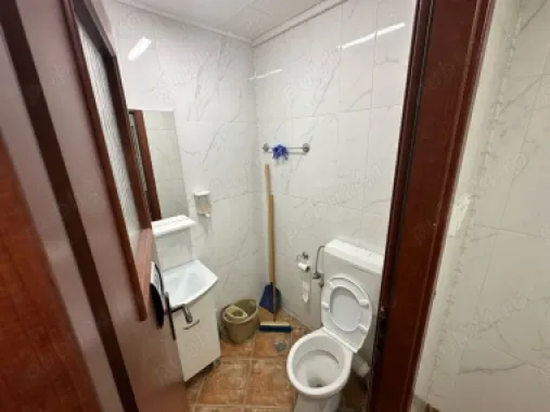 Vânzare spațiu conercial