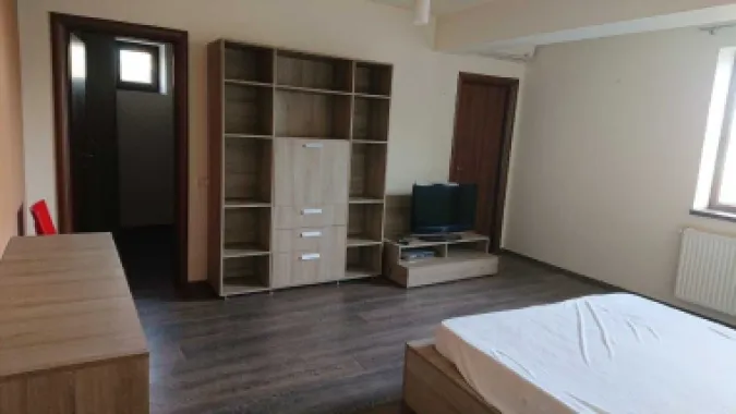 Apartament 5 camere 13 Septembrie