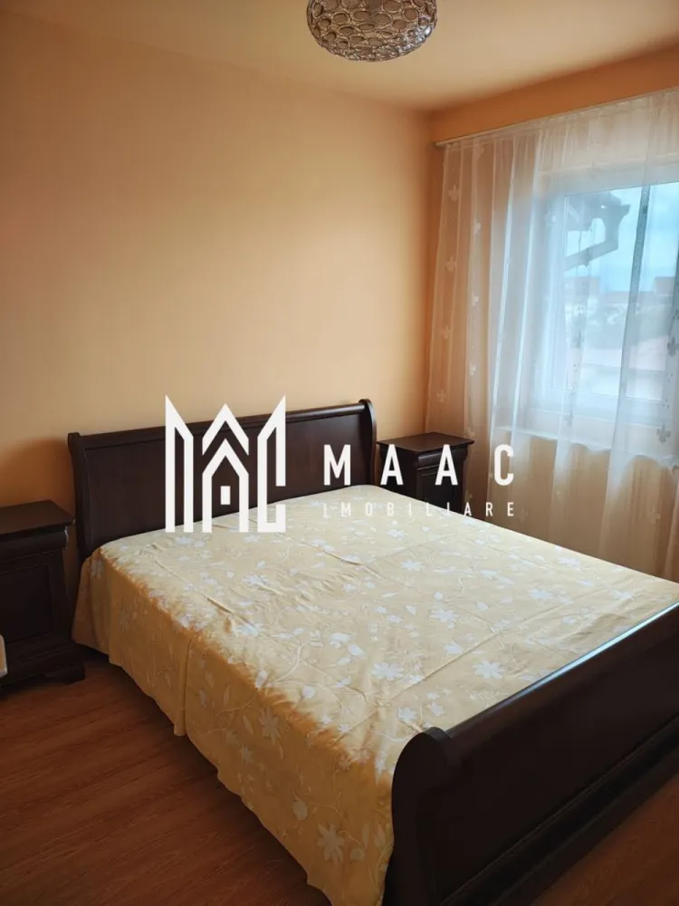 Apartament 2 camere | 37 MPU | Mobilat | Terezian - MAAC Imobilare va prezinta un apartament 2 camere tip mansardă, zona Terezian, în apropierea Pizzeriei Hot, o locație cu acces facil către mijloace de transport, magazine și alte facilități urbane.

Caracteristici:
Compartimentare pe două niveluri
Suprafață bine organizată
Etaj: 5 din 5
An construcție mansardă: 2007

Compartimentare interioară:
Nivelul I:
Hol de acces
Baie cu cabină de duș
Dormitor luminos 
Living open-space cu bucătărie complet mobilată și utilată

Nivelul II:
Zonă de relaxare sau birou
Dormitor suplimentar
Baie cu cadă.

Dotări și beneficii:
Se vinde complet mobilat, gata de mutare sau închiriere
Centrală termică proprie cu calorifere
Luminozitate datorită poziționării și ferestrelor bine amplasate

Locație:
Aproape de mijloace de transport, magazine, școli și puncte de interes.

Pentru mai multe informații sau pentru a programa o vizionare: ID: CP2555655