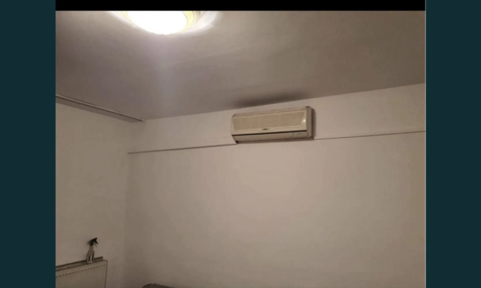 Apartament 3 camere, plus Balcon - Apartament 3 Camere Decomandat 40 m plus Balcon de 3 metri este situat la etajul 4 Strada Minerilor intersectia cu Mioritei Centrala,Aer Conditionat Geamuri din Termopan m-ai multe detali la telefon.