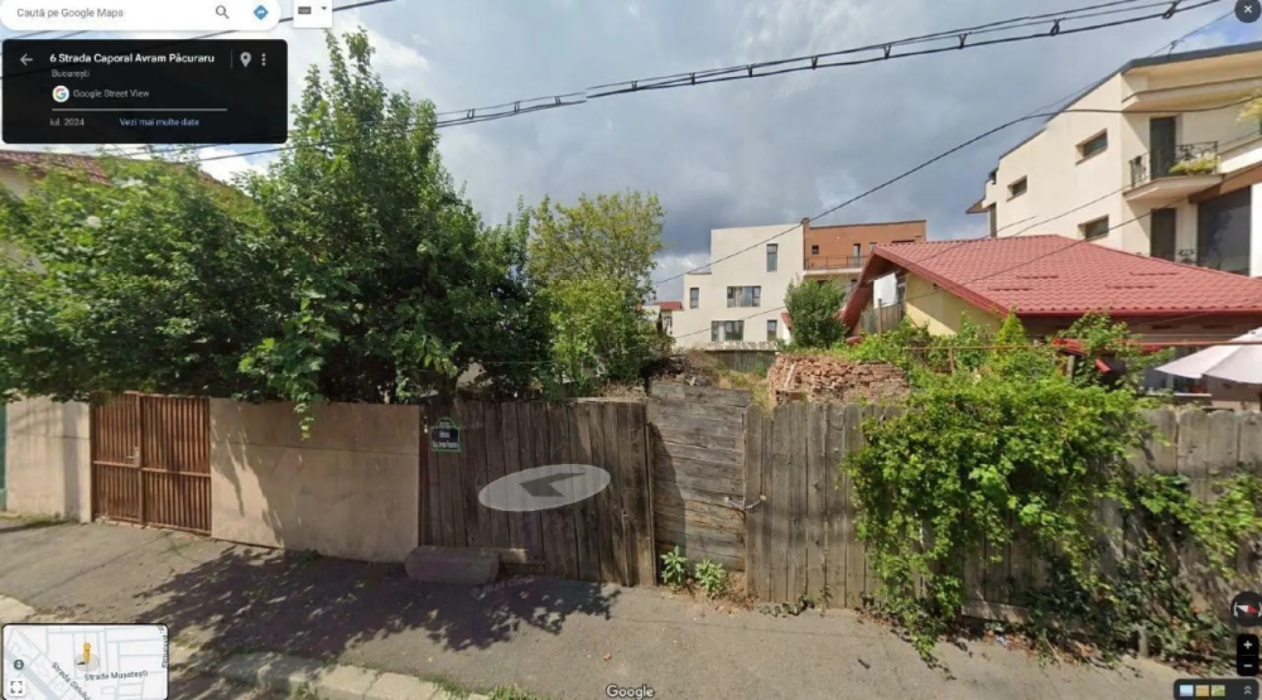 Teren 400 mp si casa 66 mp Aviatiei - Teren 400 mp pretabil constructie si casa 66 mp in stare buna. 
Certificat urbanism L1A POT 40% CUT max 1,57, regim inaltime P+2+M max 15m.
Dimensiuni 16 deschidere la strada 25 adancime.
Adresa str Pacuraru Avram nr 9 - 11 sector 1.