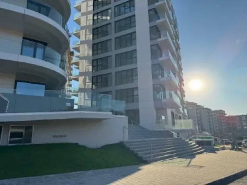 Apartamente cu 3 camere de vânzare în One Lake Club - direct proprietar