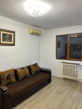 Vanzare garsoniera Piata Alba Iulia, Decebal, str. Moise Nicoara