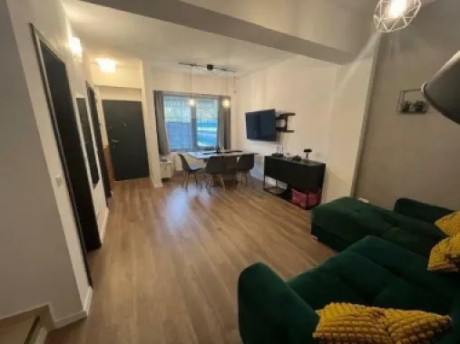 Casa 4 camere cu terasa si loc de parcare subteran