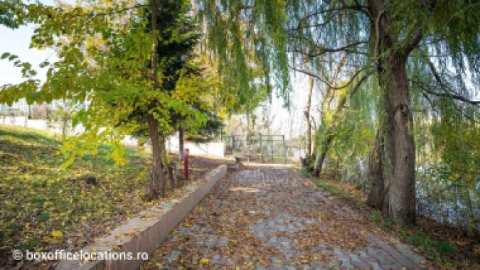 Vilă deschidere lac Grivița direct proprietar cu 20 m și 20 strada