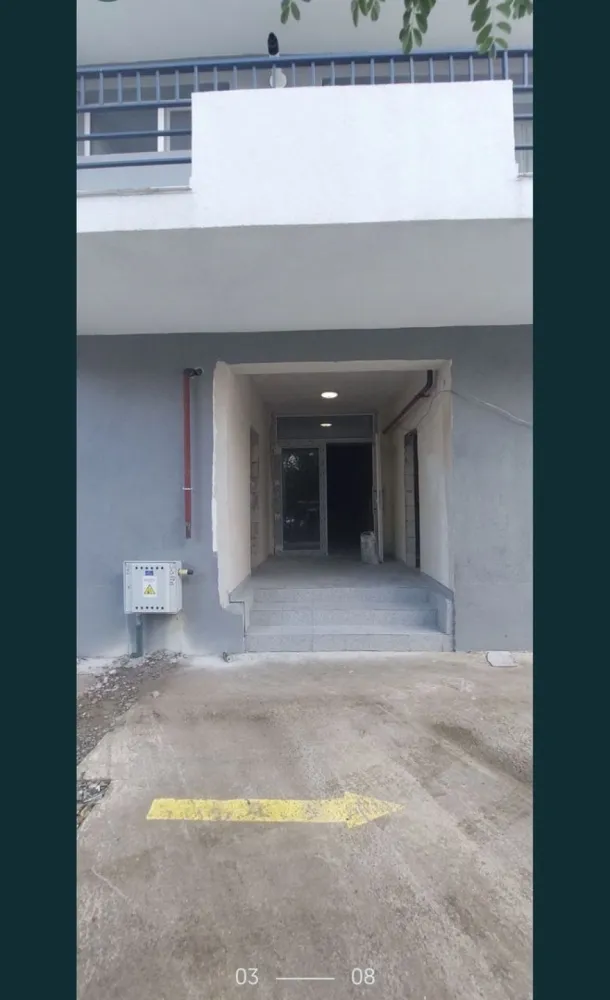 Proprietar Apartament 64 mp utili Constanta - apartamentele se afla la stadiul de alb cu toate utilitatile trase.

Direct de la dezvoltator ofer la vanzare intr un cartier Rezidential Apartamente si Garsoniere pe un teren de 3311 mp.
Sau Construit 2 blocuri P+3 cu amprenta de 400 mp fiecare bloc.

Locatarii blocurilor au urmatorele facilitati: locuri de parcare , locuri de biciclete , loc de joaca pentru copii , loc pentru pubele , spatiu verde,racordare la apa si canalizare , gaze , curent electric , Poarta electrica la intrare in curte.

Adresa blocurilor:str. Calafatului nr. 38 c

( cartier viile noi str.calafatului este intre str.comarnic si soseaua din vii )

#Apartamente 63 mp utili
Pret incepand de la 48.850 € la alb.

#Garsoniere 37 mp utili
Pret incepand de la 35.850 € la alb

Parcare contra cost

Apartamentele la alb se vor oferi in stadiul urmator ( pereti finisati pana la lavabil,pardoseala sapa elicopterizata,instalatii electrice , termice si sanitare,Usa la intrare si geamuri )

Apartamentele la cheie se vor oferi in stadiul urmator ( usi interioare si exterior,parchet , faianta ,gresie , centrala termica , radiatoare otel , lavabil alb pe pereti )

Nu ezitati sa sunati
Mai multe detalii la telefon