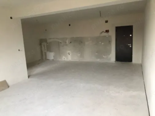 BRASADAS vinde ap 2 cam NOI Careiului.