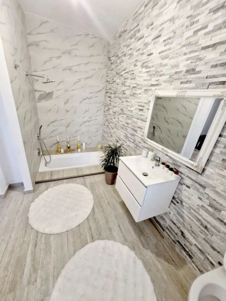 BRASADAS vinde ap 4 cam 130 mp in cladire istorica. - Agentia imobiliara BRASADAS vinde un apartament premium construit pe doua etaje cu suprafata totala de 130 mp. ce oferă combinația rară dintre farmecul unei clădiri istorice și confortul unei locuințe moderne, într-una dintre cele mai căutate zone din Satu Mare.
Are 4 camere spațioase, 2 băi generoase, o baie prevazuta cu duș si cealalta prevazuta cu cadă încastrată in podea.
Bucătărie elegantă, scară interioară, renovare premium, încălzire în pardoseală, centrală proprie, geamuri termopan, aer conditionat, sistem de supraveghere video.
Poziție excelentă: aproape de școli, licee, instituții și parcuri.
Www.brasadas.com.