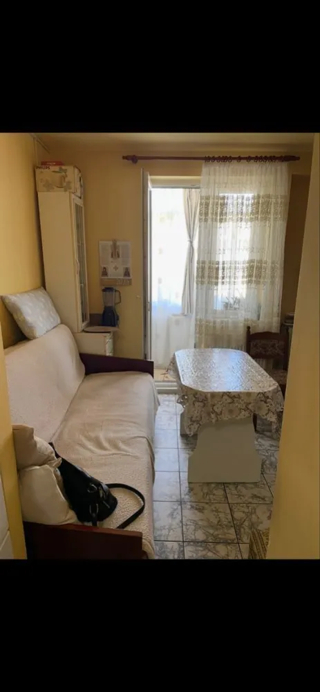 Vand Garsoniera / in zona micro 17 - Agentia imobiliara BRASADAS vinde garsonieră in zona Ostrovului
Etaj 3/4
Suprafața 36 mp
Termopan
Klima
La cerere se poate lasa mobilat s-au ne mobilat.
Www.brasadas.com.