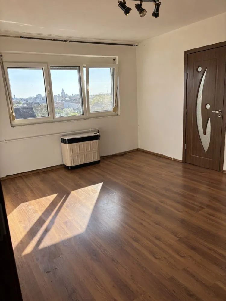 BRASADAS vinde ap 2c etaj 4/4 in 14 Mai. - Agentia imobiliara BRASADAS vinde apartament cu 2 camere în suprafață de 45 metri pătrat într-o zonă liniștită în 14 mai.
Www.brasadas.com.