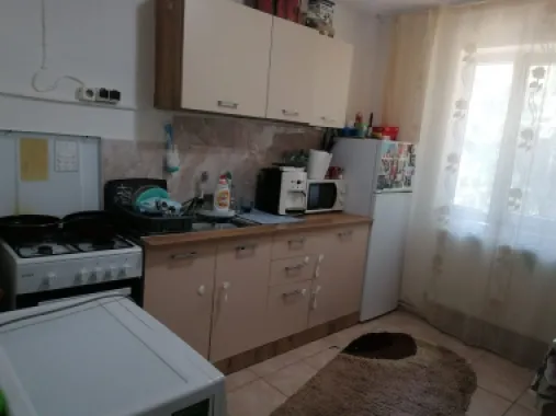 BRASADAS vinde ap 1 cam zona Micro 14.
