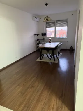 BRASADAS vinde ap 3 camere in asociatie zona 14 Mai.