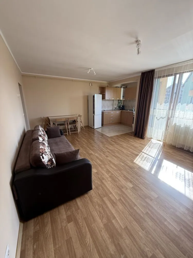 BRASADAS vinde ap 2 cam Carpati 2 - Agentia Imobiliara BRASADAS vinde apartament cu 2 camere mobilat si utilat in Carpați 2, Str. Bârgăului la etajul 1.
Www.brasadas.com.