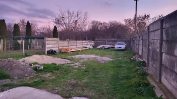 Vand /schimb/ Inchiriez Case și garaje pe str Ion Ghica 41c în 14Mai
