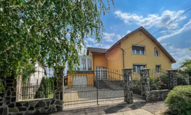 BRASADAS vinde casă tip D P M cu teren 17 ari in Bercu Roșu.