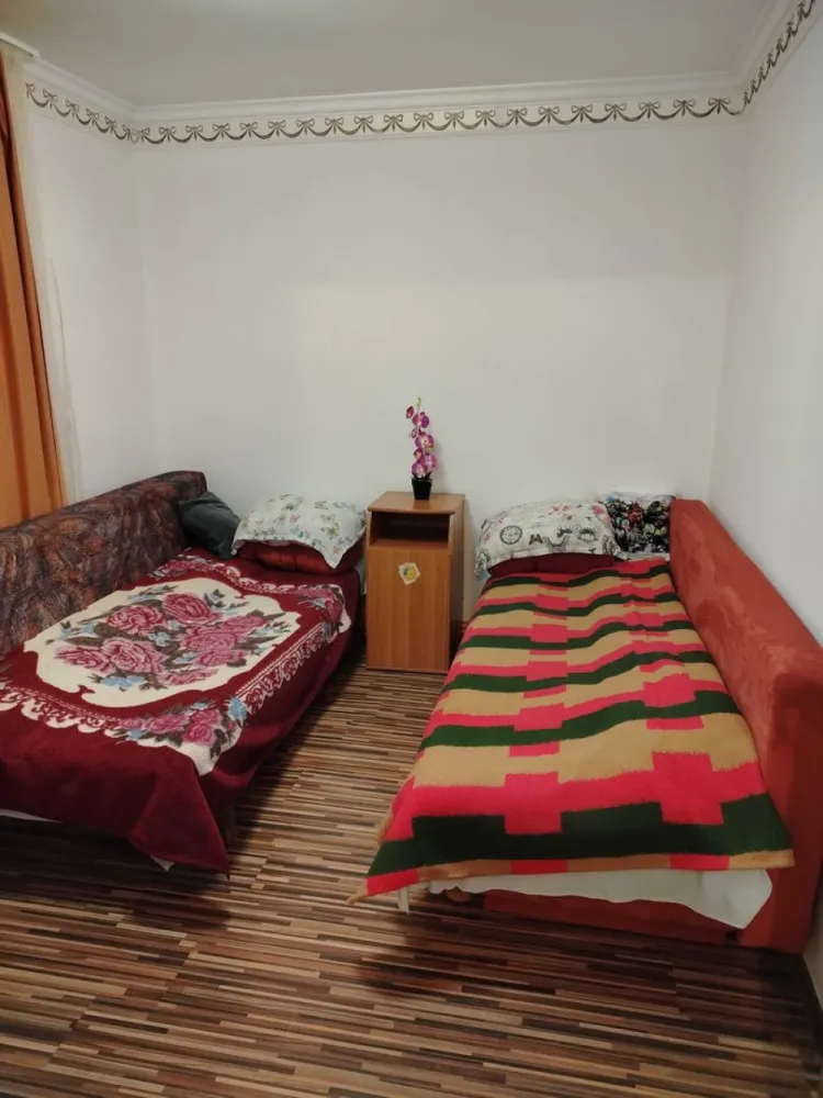 BRASADAS vinde ap 2 cam PARTER pe Botizului. - Agentia Imobiliara BRASADAS vinde apartament mobilat, 2 camere, semidecomandat, parter pe str. Botizului.
Www.brasadas.com