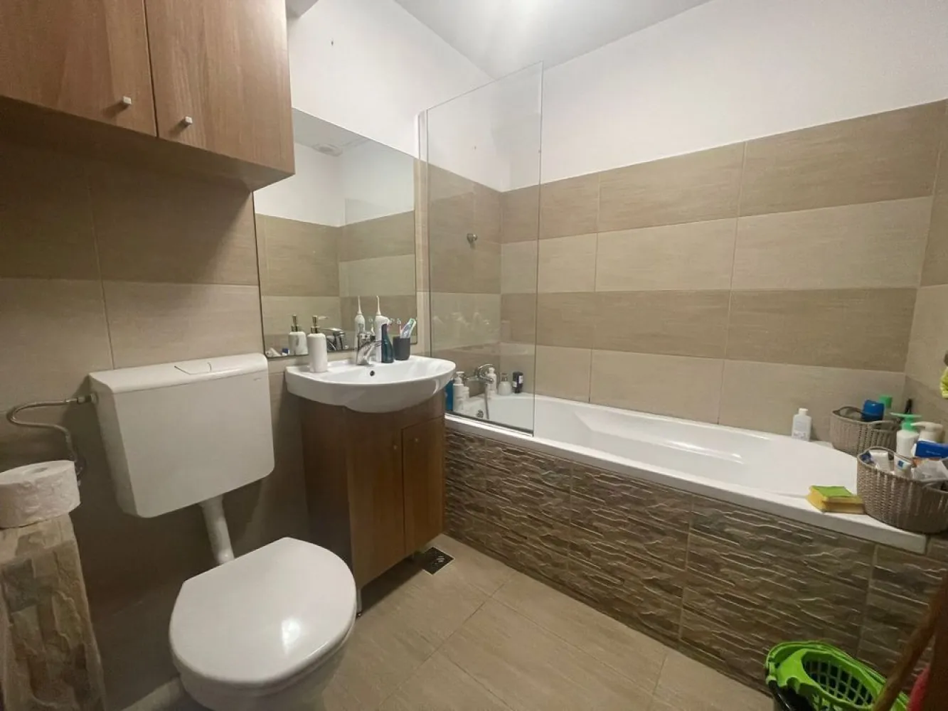 Apartament Grigorescu - Apartamentul două camere, zona f bună în Grigorescu, pt mai multe detalii vă rog să mă contactați.