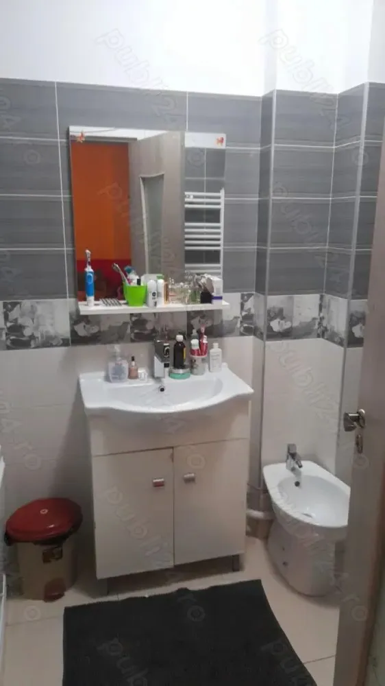 BRASADAS vinde ap 2 cam Dambu Rotund. - Agentia Imobiliara BRASADAS vinde apartament cu 2 cam.semidecomandat,mobilat ,utilat 54 mp,in cartier dambu rotund aproape de statia 31,31 M,34M,32 M,2 statii de autobuz pana la scoala gimnaziala Emil Isac,Autogara,Gara,lidl,Panemar,farmacie in apropiere,mega iage in blocul de langa noi,peste deum Biserica ortodoxa din cordos,parcare subterana.
www.brasadas.com.